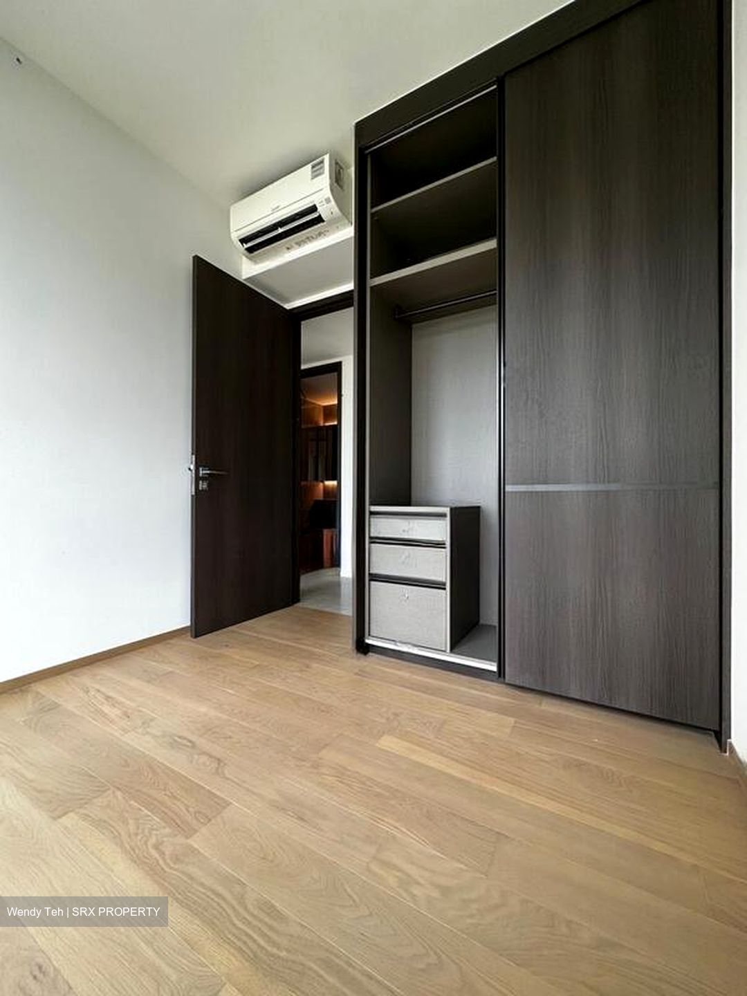 Piccadilly Grand (D8), Apartment #500345211